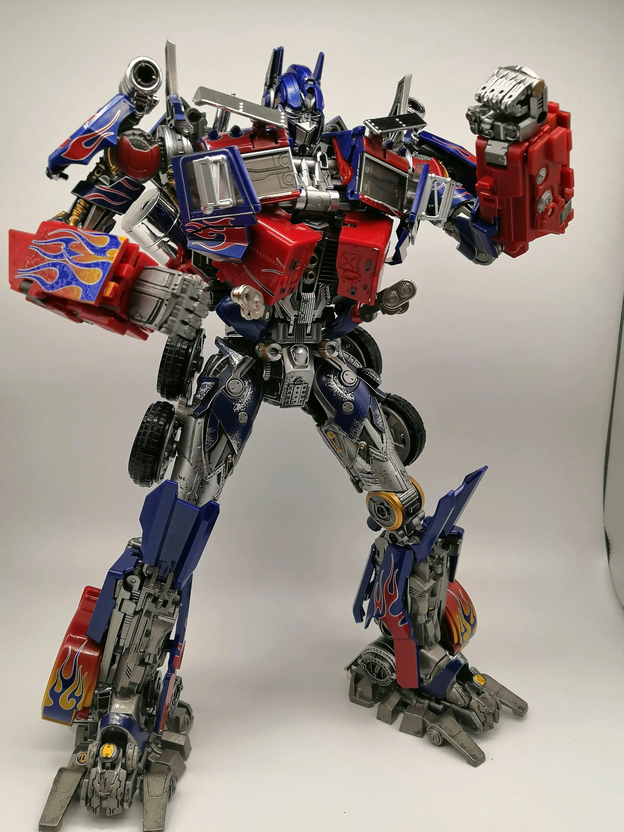 4th Party WJ KO Not MPM04 MPM-04 Optimus Prime Oversized (Black Apple Alloy Modified version) 30cm / 11.5" 11 4th Party WJ KO Not MPM04 MPM-04 Optimus Prime Oversized (Black Apple Alloy Modified version) 30cm / 11.5"