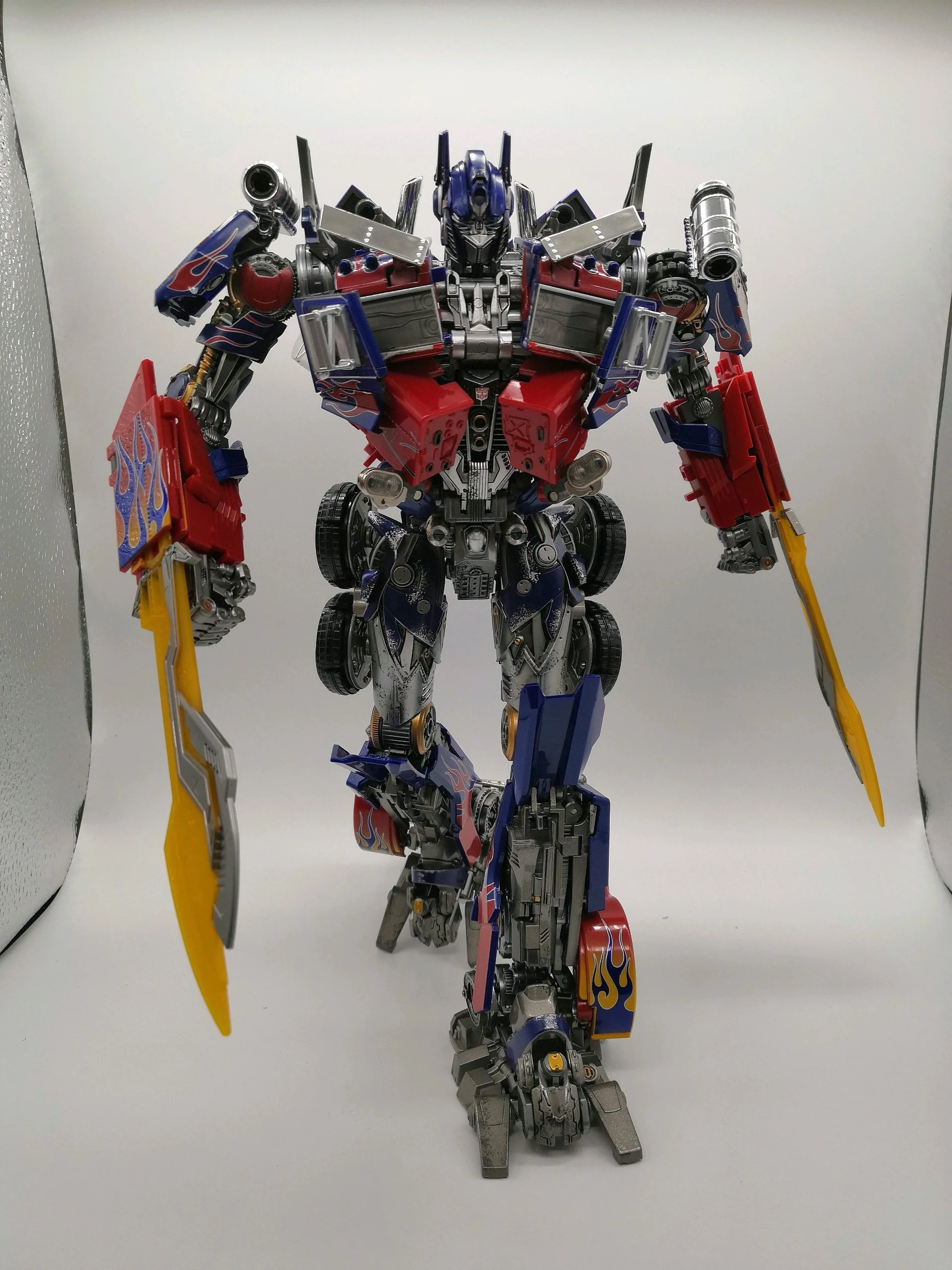 4th Party WJ KO Not MPM04 MPM-04 Optimus Prime Oversized (Black Apple Alloy Modified version) 30cm / 11.5" 6 4th Party WJ KO Not MPM04 MPM-04 Optimus Prime Oversized (Black Apple Alloy Modified version) 30cm / 11.5"