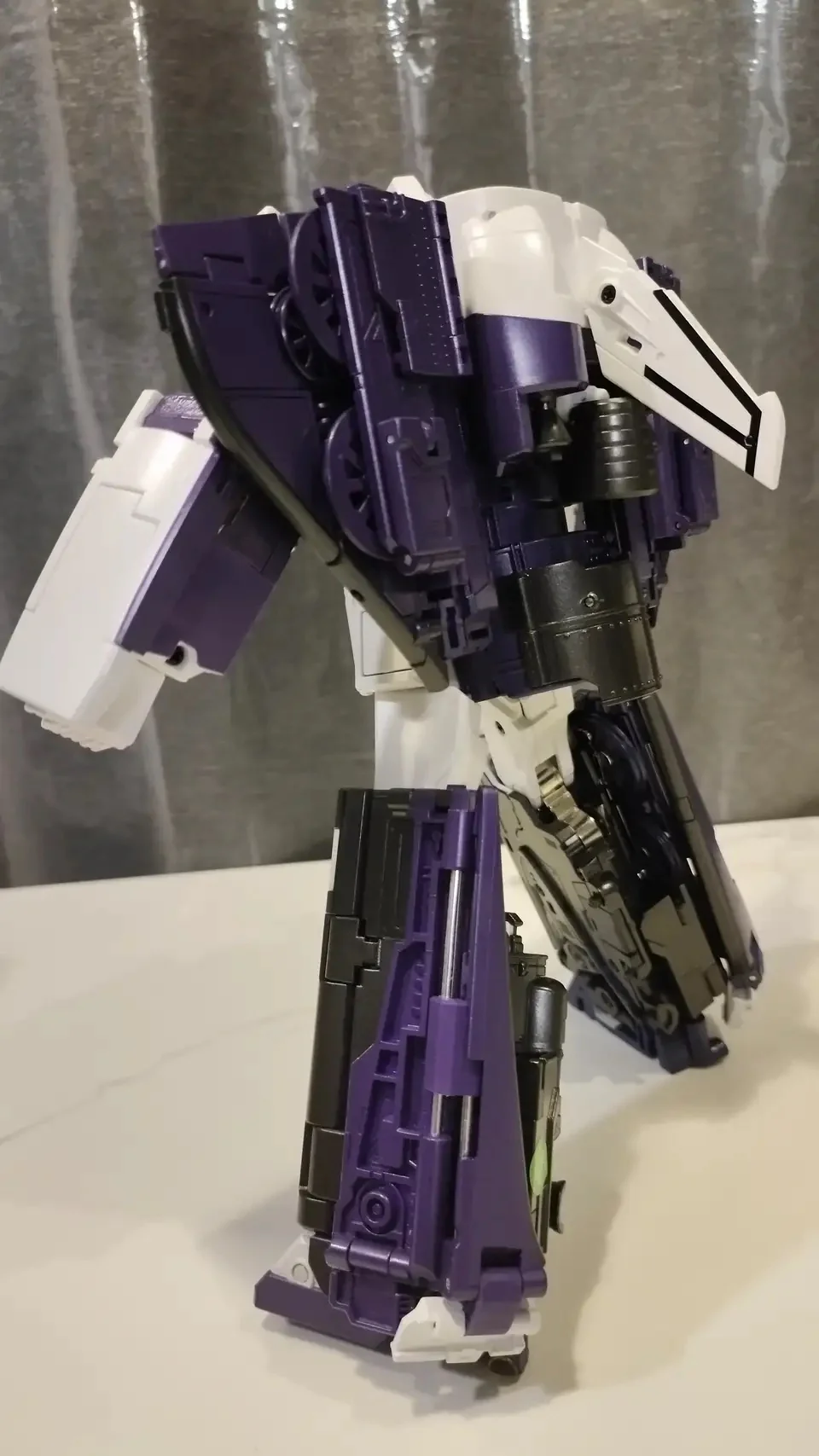 FansToys FT-44T FT44T Thomas (Astrotrain) Fans Toys US Version 24cm / 9.5" 9 FansToys FT-44T FT44T Thomas (Astrotrain) Fans Toys US Version 24cm / 9.5"