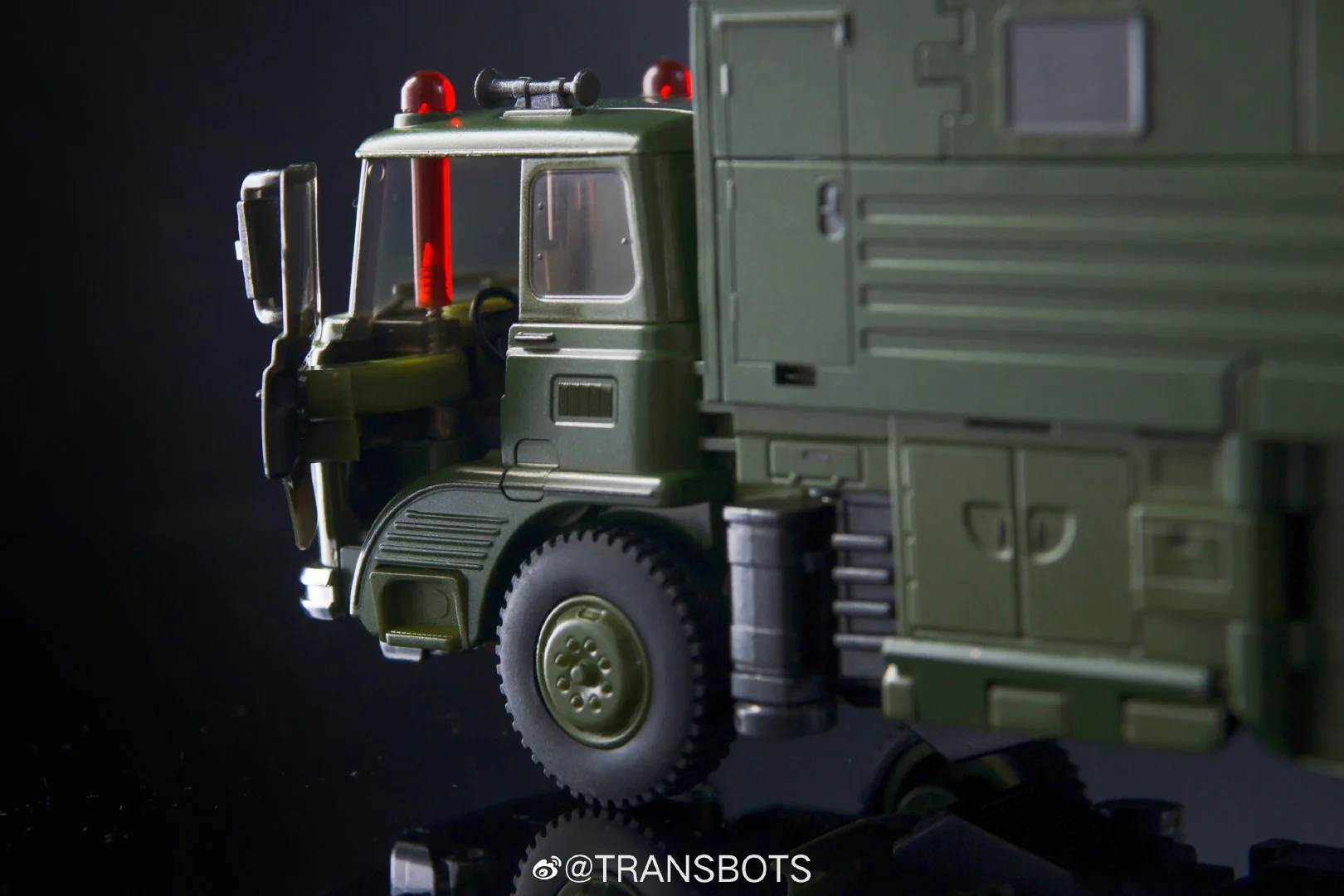 XTransbots XTransbots MX-36 MX-XXXVI MX36 Bulwark (Bulkhead) X-transbots 22cm / 8.7" 14 XTransbots XTransbots MX-36 MX-XXXVI MX36 Bulwark (Bulkhead) X-transbots 22cm / 8.7"