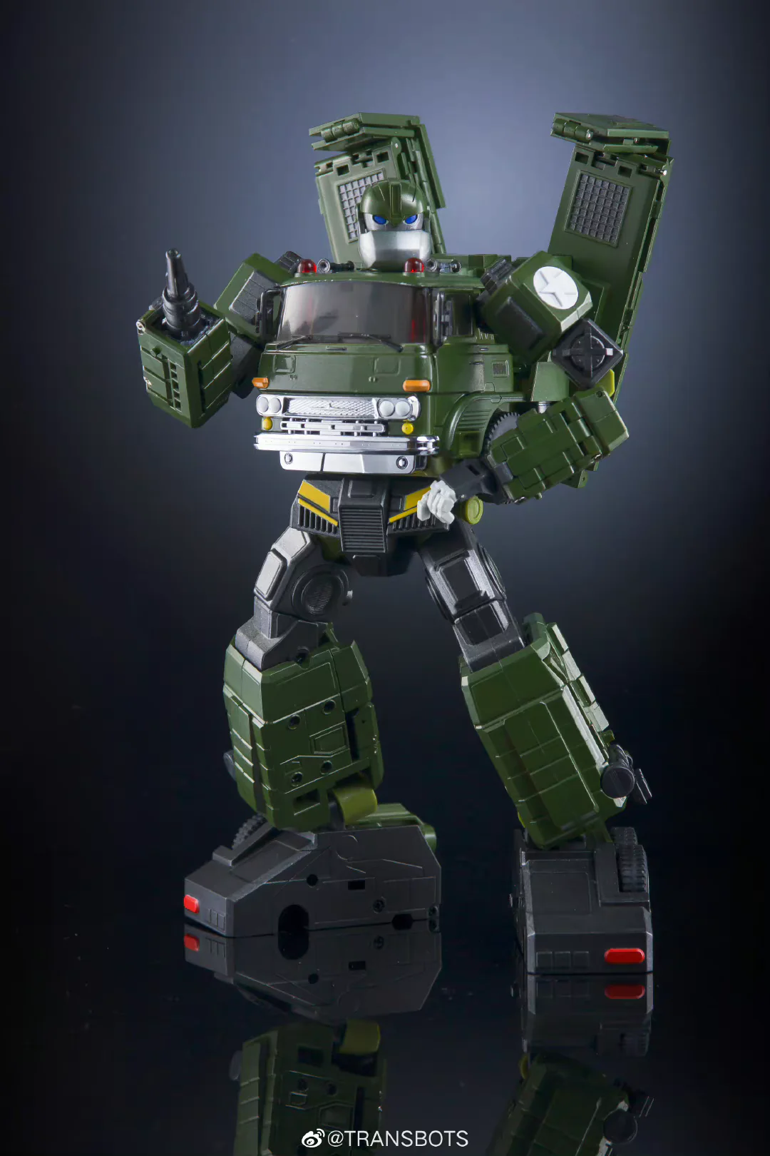 XTransbots XTransbots MX-36 MX-XXXVI MX36 Bulwark (Bulkhead) X-transbots 22cm / 8.7" 3 XTransbots XTransbots MX-36 MX-XXXVI MX36 Bulwark (Bulkhead) X-transbots 22cm / 8.7"
