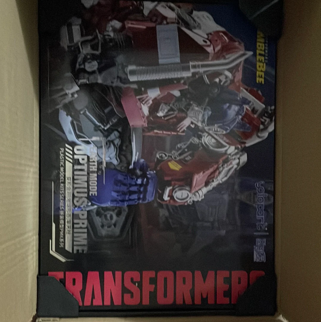 Yolopark / SOSKILL Bumblebee Movie Earth Mode Optimus Prime Gumpla-like Model Kit 30cm / 12" 23 Yolopark / SOSKILL Bumblebee Movie Earth Mode Optimus Prime Gumpla-like Model Kit 30cm / 12"