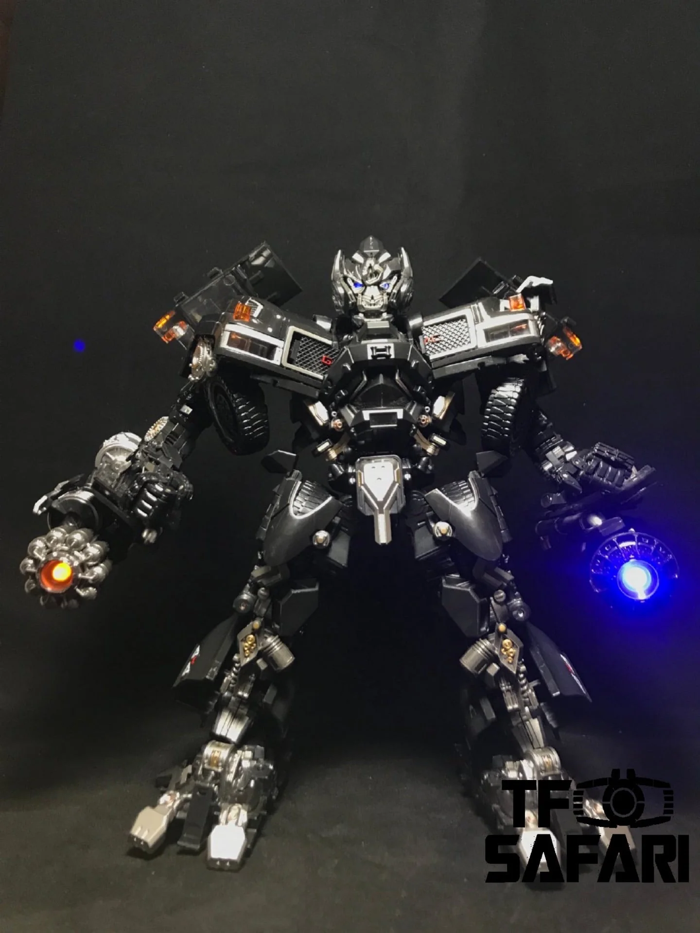BMB Black Mamba AOYI LS09 LS-09 AW01 AW-01 Weapon Expert (Oversized MPM06 Ironhide) 25cm / 10" 9 BMB Black Mamba AOYI LS09 LS-09 AW01 AW-01 Weapon Expert (Oversized MPM06 Ironhide) 25cm / 10"