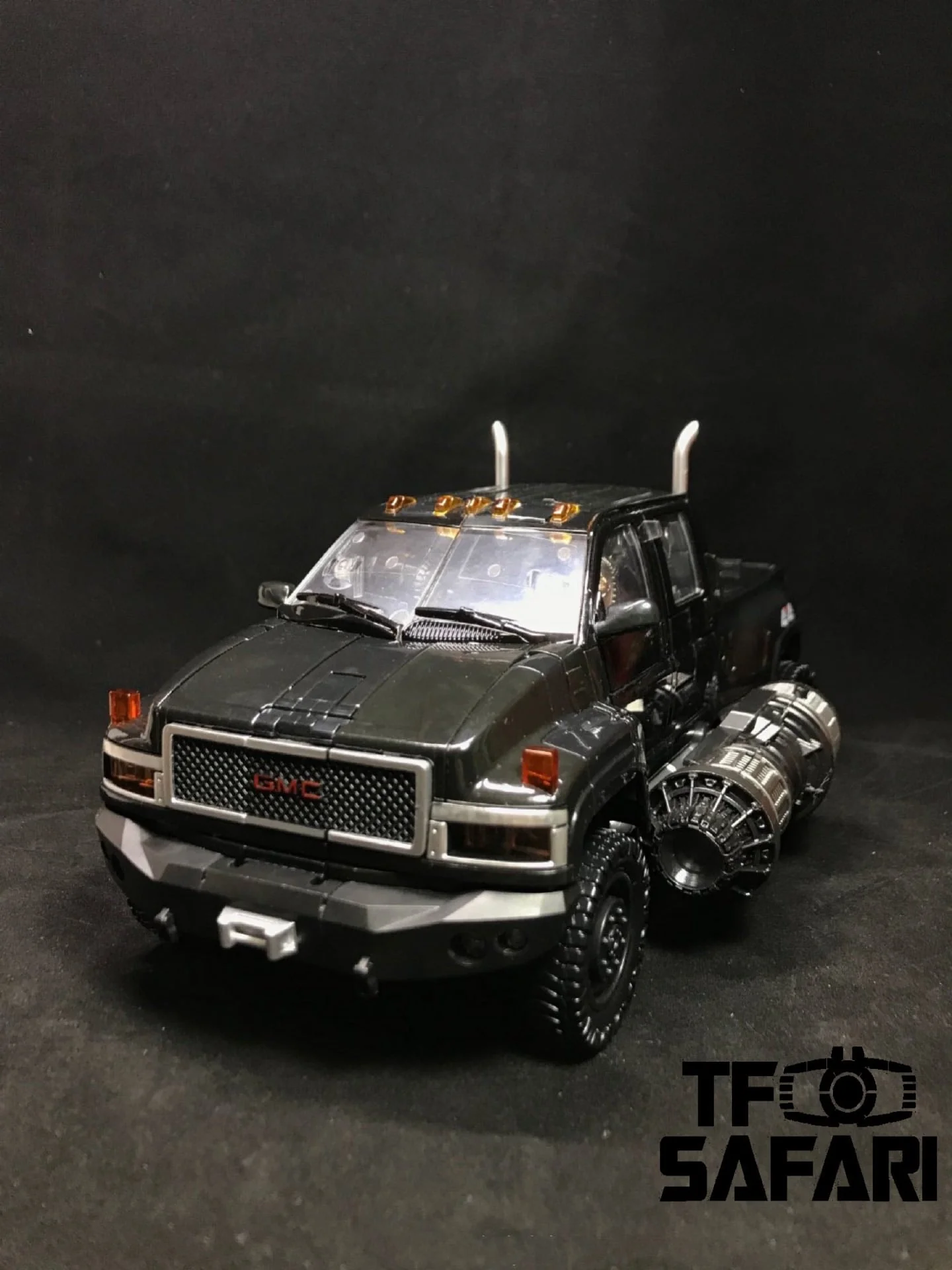 BMB Black Mamba AOYI LS09 LS-09 AW01 AW-01 Weapon Expert (Oversized MPM06 Ironhide) 25cm / 10" 10 BMB Black Mamba AOYI LS09 LS-09 AW01 AW-01 Weapon Expert (Oversized MPM06 Ironhide) 25cm / 10"
