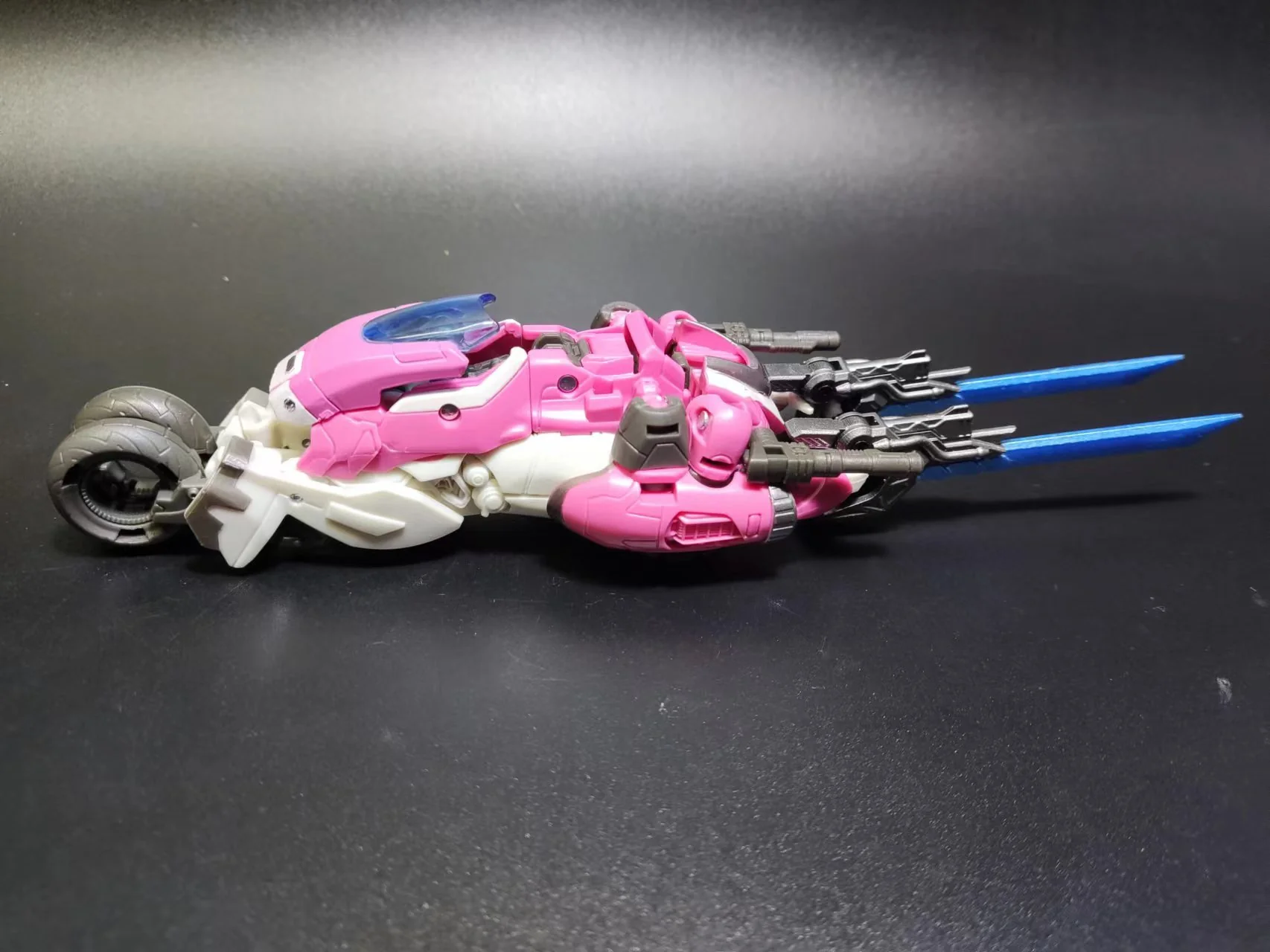 BDT Studio BDT-41 BDT41 Weapon Kit(Double Laser Blade)for Studio Series Bumblebee Moie Arcee Upgrade Kit 6 BDT Studio BDT-41 BDT41 Weapon Kit(Double Laser Blade)for Studio Series Bumblebee Moie Arcee Upgrade Kit