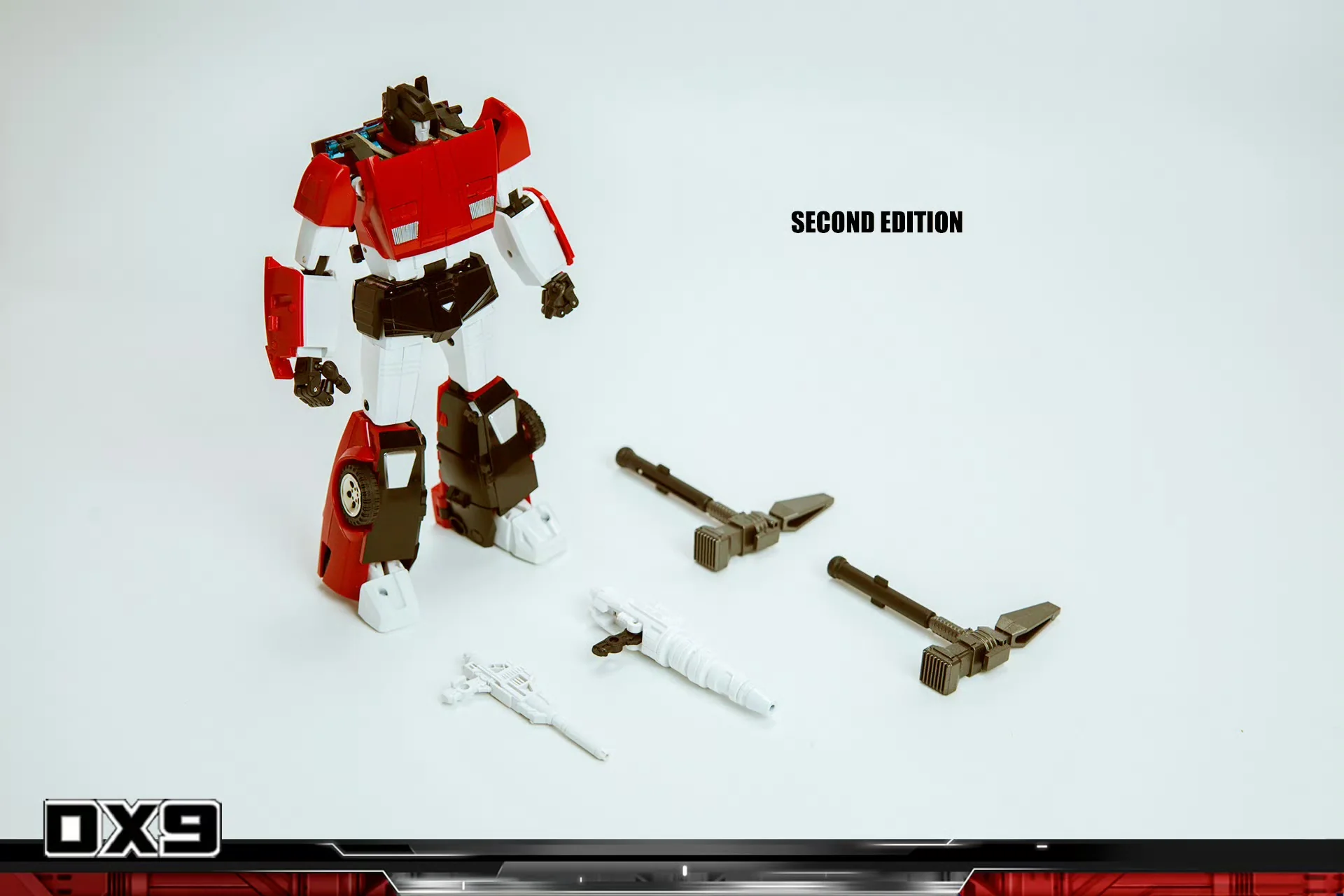 DX9 Toys D21 D-21 Red Storm (Sideswipe G1 MP 2.0) 4 DX9 Toys D21 D-21 Red Storm (Sideswipe G1 MP 2.0)