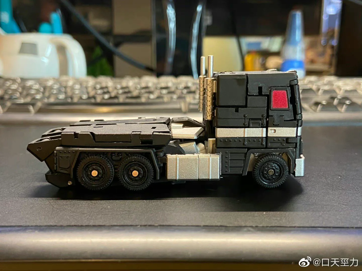 Magic Square MS-Toys MS-B46B Pit Lord (2.0 Version Nemesis Prime OP, Legends Class w/o trailer) 10cm, 4.5" 6 Magic Square MS-Toys MS-B46B Pit Lord (2.0 Version Nemesis Prime OP, Legends Class w/o trailer) 10cm, 4.5"