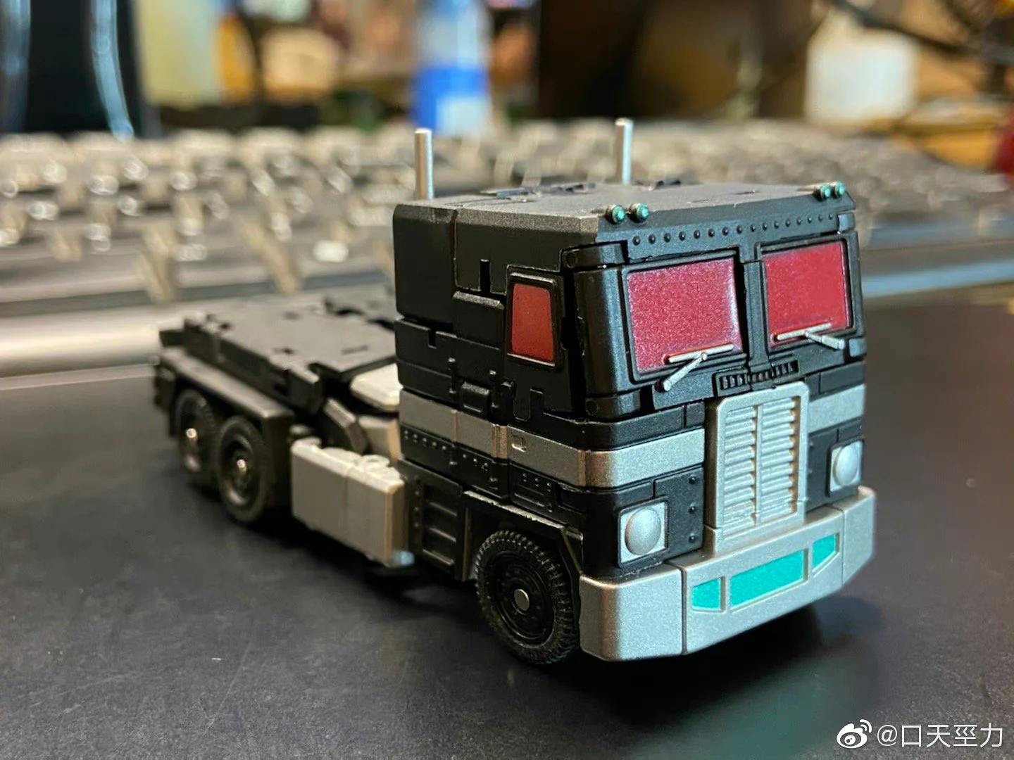 Magic Square MS-Toys MS-B46B Pit Lord (2.0 Version Nemesis Prime OP, Legends Class w/o trailer) 10cm, 4.5" 7 Magic Square MS-Toys MS-B46B Pit Lord (2.0 Version Nemesis Prime OP, Legends Class w/o trailer) 10cm, 4.5"