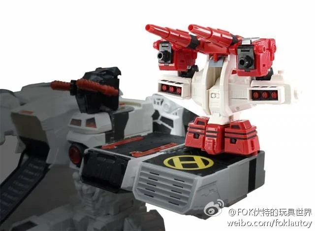 Before And After BA02 BA-02 Six Sigma ( Six-Gun ) w/ Slammer Japan Red Arm Version for LG / SDCC / IDW / MT Maketoys Metroplex 30cm 7 Before And After BA02 BA-02 Six Sigma ( Six-Gun ) w/ Slammer Japan Red Arm Version for LG / SDCC / IDW / MT Maketoys Metroplex 30cm