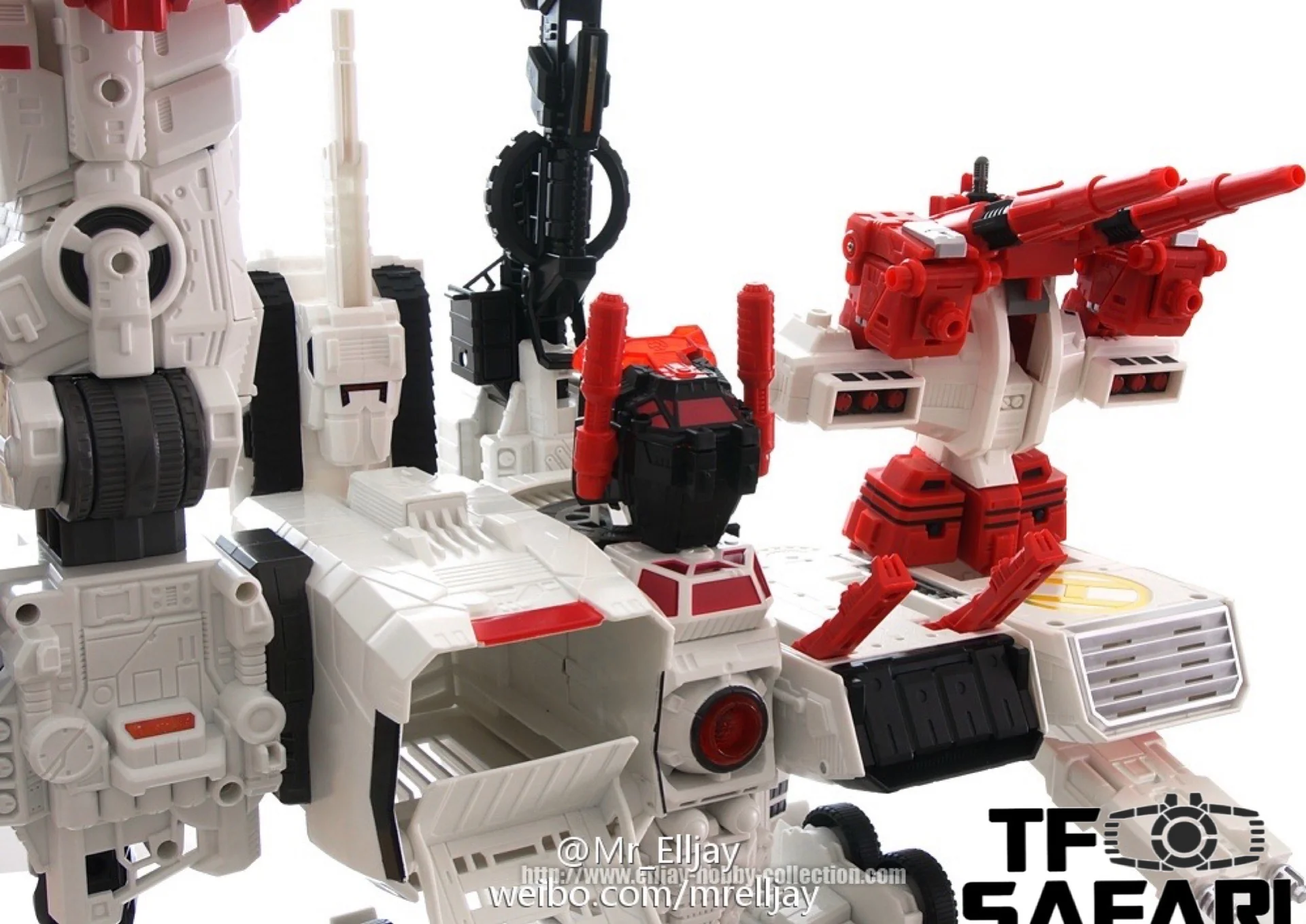 Before And After BA02 BA-02 Six Sigma ( Six-Gun ) w/ Slammer Japan Red Arm Version for LG / SDCC / IDW / MT Maketoys Metroplex 30cm 9 Before And After BA02 BA-02 Six Sigma ( Six-Gun ) w/ Slammer Japan Red Arm Version for LG / SDCC / IDW / MT Maketoys Metroplex 30cm