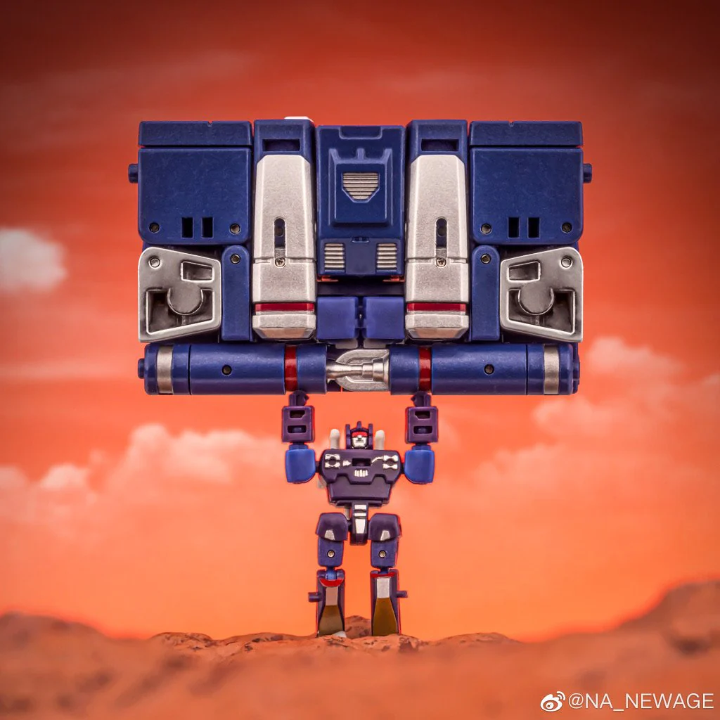 NA NewAge H21EX H-21EX Scaramanga ( Soundwave ) Toy Color 4 in 1 pack Toy Color Version New Age 9cm / 3.5" 12 NA NewAge H21EX H-21EX Scaramanga ( Soundwave ) Toy Color 4 in 1 pack Toy Color Version New Age 9cm / 3.5"
