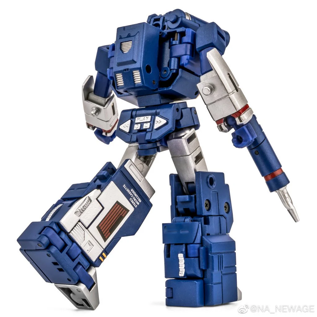 NA NewAge H21EX H-21EX Scaramanga ( Soundwave ) Toy Color 4 in 1 pack Toy Color Version New Age 9cm / 3.5" 7 NA NewAge H21EX H-21EX Scaramanga ( Soundwave ) Toy Color 4 in 1 pack Toy Color Version New Age 9cm / 3.5"