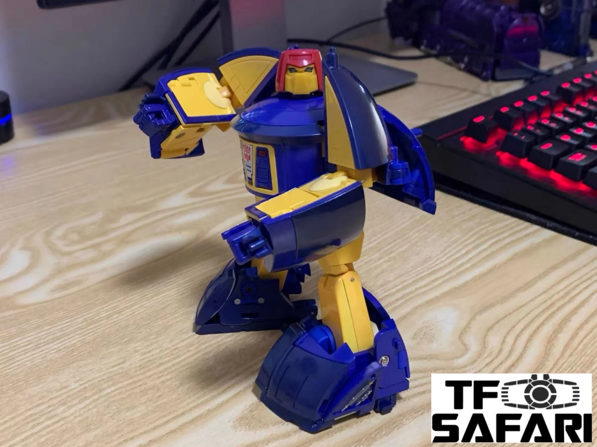 Xtransbots XTB MM-IXZ MMIXZ MM-9Z MM9Z Barada (Cosmo) Blue Version 12cm / 4.5" 8 Xtransbots XTB MM-IXZ MMIXZ MM-9Z MM9Z Barada (Cosmo) Blue Version 12cm / 4.5"
