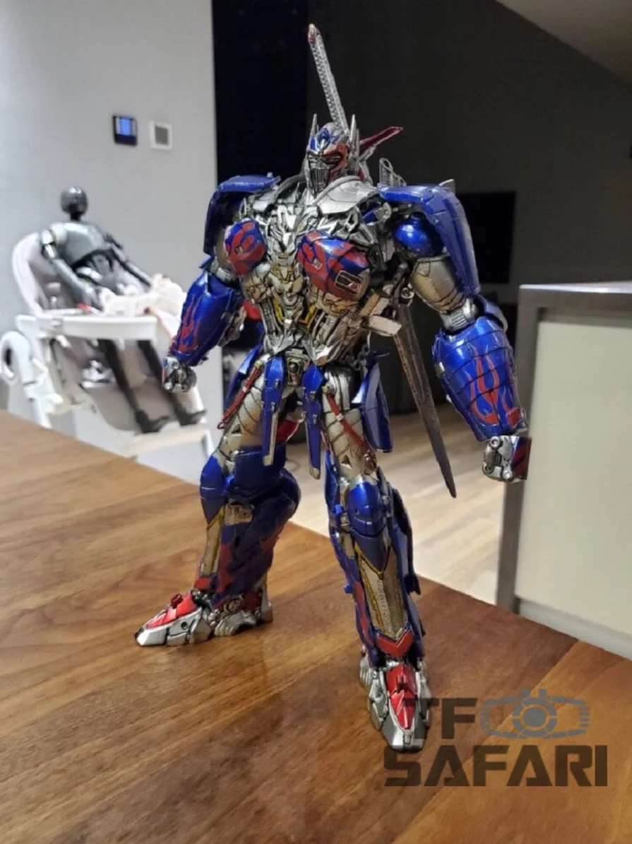 【Standard Ver.】 Toyworld TW-F01 TWF01 Tactics Waistcoat (Knight Orion, Optimus Prime) the Last Knight TLK Standard Version 28cm / 11" 22 【Standard Ver.】 Toyworld TW-F01 TWF01 Tactics Waistcoat (Knight Orion, Optimus Prime) the Last Knight TLK Standard Version 28cm / 11"