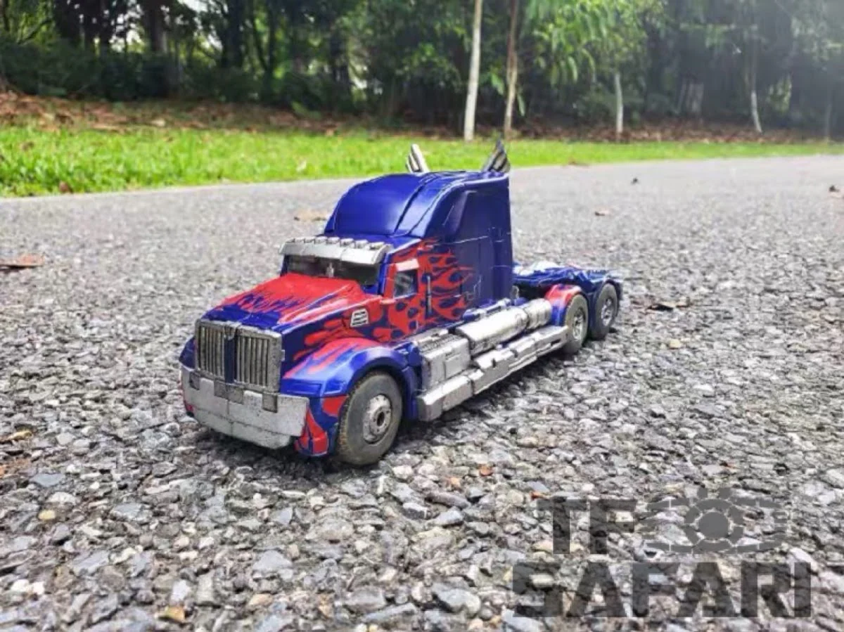 【Standard Ver.】 Toyworld TW-F01 TWF01 Tactics Waistcoat (Knight Orion, Optimus Prime) the Last Knight TLK Standard Version 28cm / 11" 28 【Standard Ver.】 Toyworld TW-F01 TWF01 Tactics Waistcoat (Knight Orion, Optimus Prime) the Last Knight TLK Standard Version 28cm / 11"