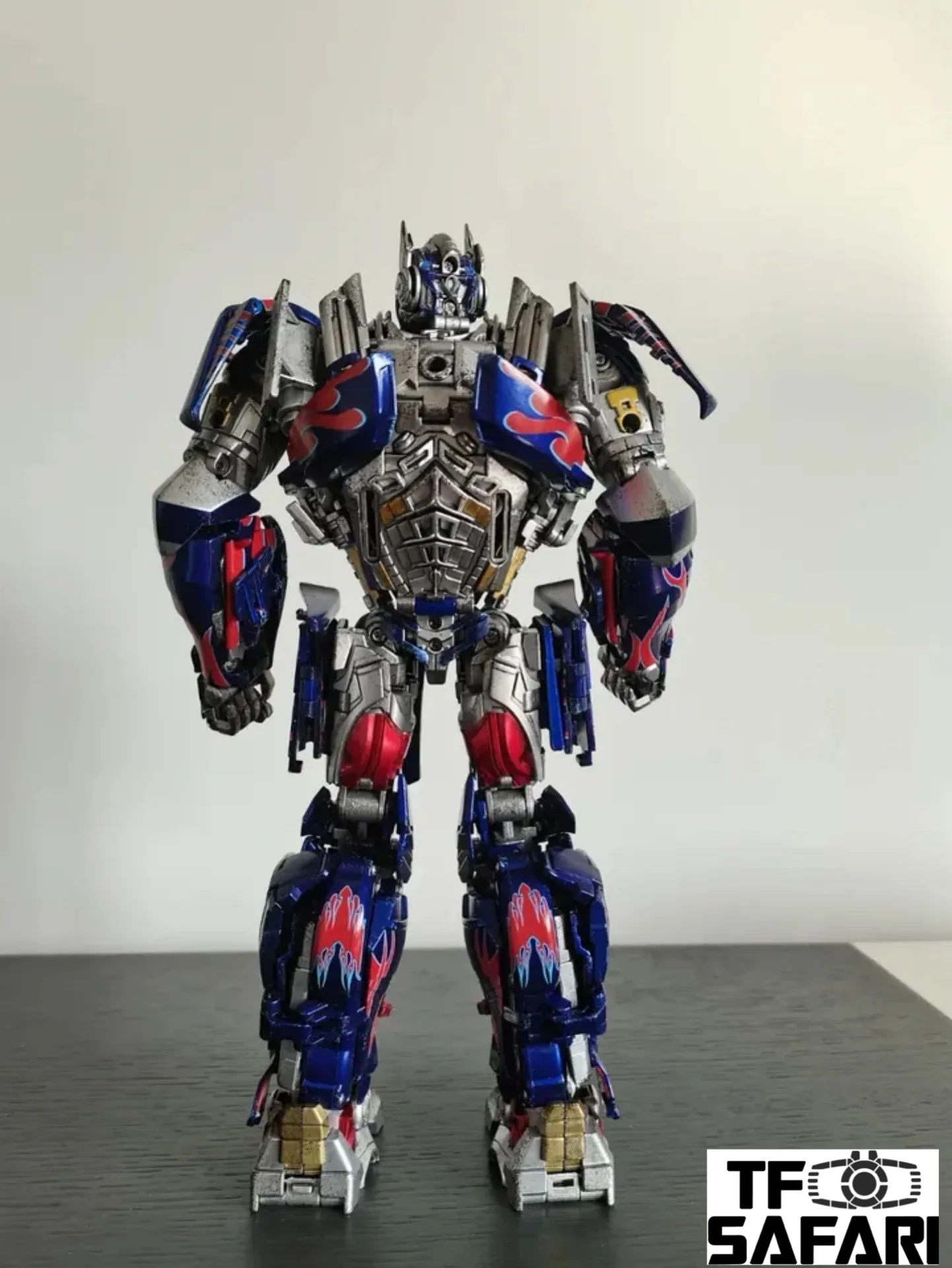 【Standard Ver.】 Toyworld TW-F01 TWF01 Tactics Waistcoat (Knight Orion, Optimus Prime) the Last Knight TLK Standard Version 28cm / 11" 7 【Standard Ver.】 Toyworld TW-F01 TWF01 Tactics Waistcoat (Knight Orion, Optimus Prime) the Last Knight TLK Standard Version 28cm / 11"