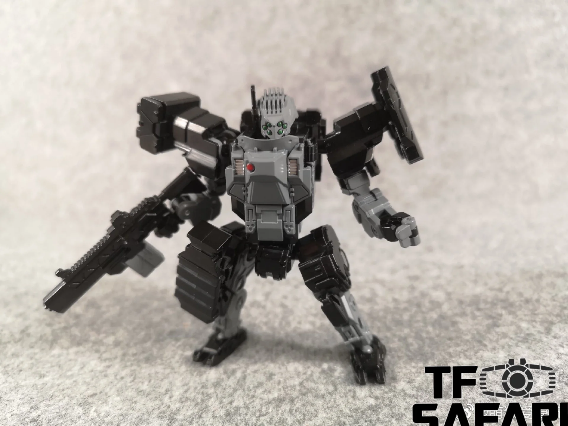 Emonster EM01/EM02/EM03 Power Suit (Diaclone line size) 1:60 27 Emonster EM01/EM02/EM03 Power Suit (Diaclone line size) 1:60