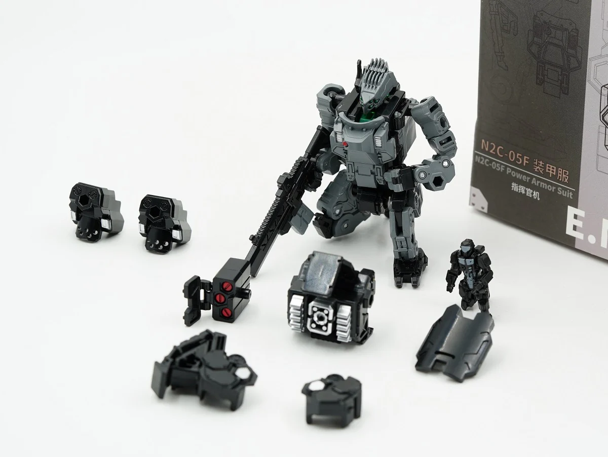 Emonster EM01/EM02/EM03 Power Suit (Diaclone line size) 1:60 9 Emonster EM01/EM02/EM03 Power Suit (Diaclone line size) 1:60