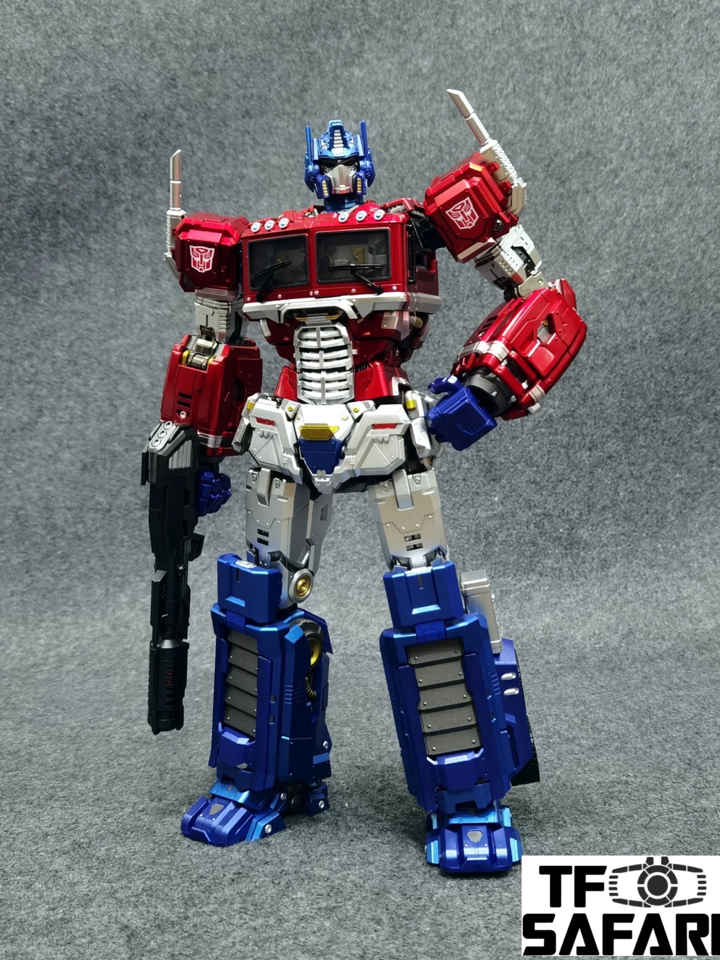 Tryace Toys TT-01 TT01 Commander (Optimus Prime, Non-transformable, Super-highly articulated) 32cm / 12" 12 Tryace Toys TT-01 TT01 Commander (Optimus Prime, Non-transformable, Super-highly articulated) 32cm / 12"