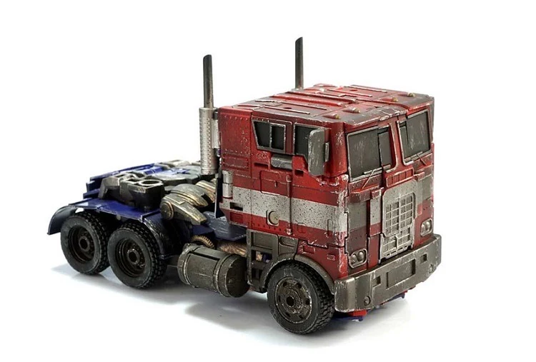 4th Party WJ M01D M-01D Oversized OP (AOE Evasion Mode Optimus Prime) Battle Damaged Version 23cm / 9" 4 4th Party WJ M01D M-01D Oversized OP (AOE Evasion Mode Optimus Prime) Battle Damaged Version 23cm / 9"