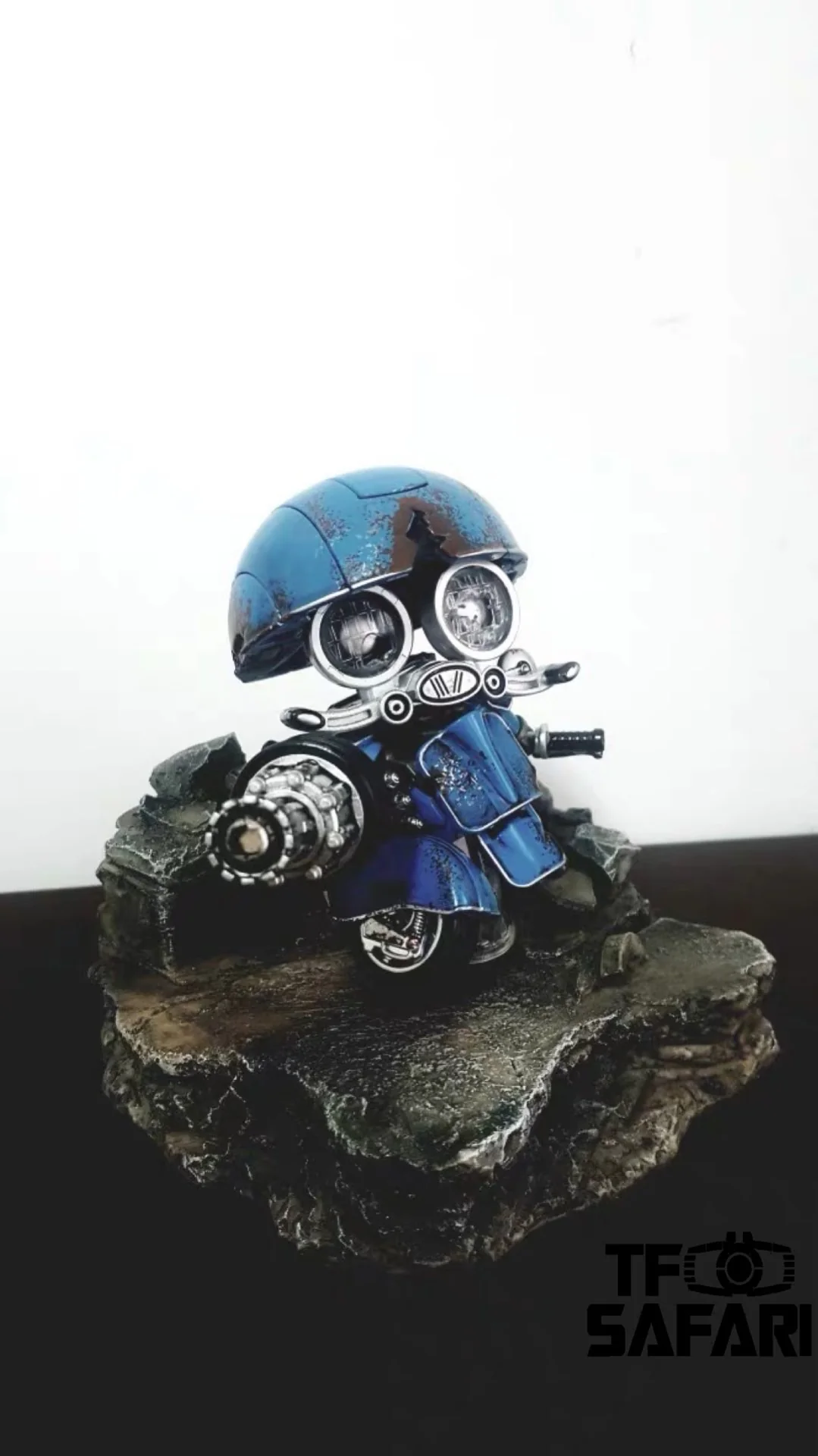 WeiJiang WJ Black Apple Sqweeks TLK Movie Wei Jiang 12cm / 4.7" 5 WeiJiang WJ Black Apple Sqweeks TLK Movie Wei Jiang 12cm / 4.7"