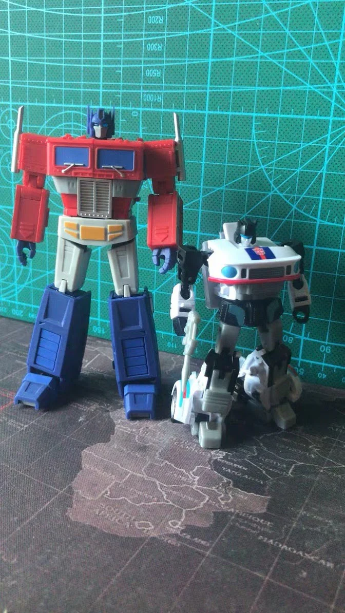 Magic Square MS-Toys MS-B18 MSB18 Light of Justice (Optimus Prime OP, Legends Class) 11cm, 4.5" 5 Magic Square MS-Toys MS-B18 MSB18 Light of Justice (Optimus Prime OP, Legends Class) 11cm, 4.5"