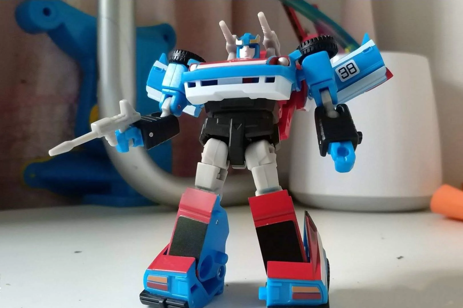 NA NewAge H5 H-5 Maverick (Smokescreen) New Age 8cm / 3" 11 NA NewAge H5 H-5 Maverick (Smokescreen) New Age 8cm / 3"