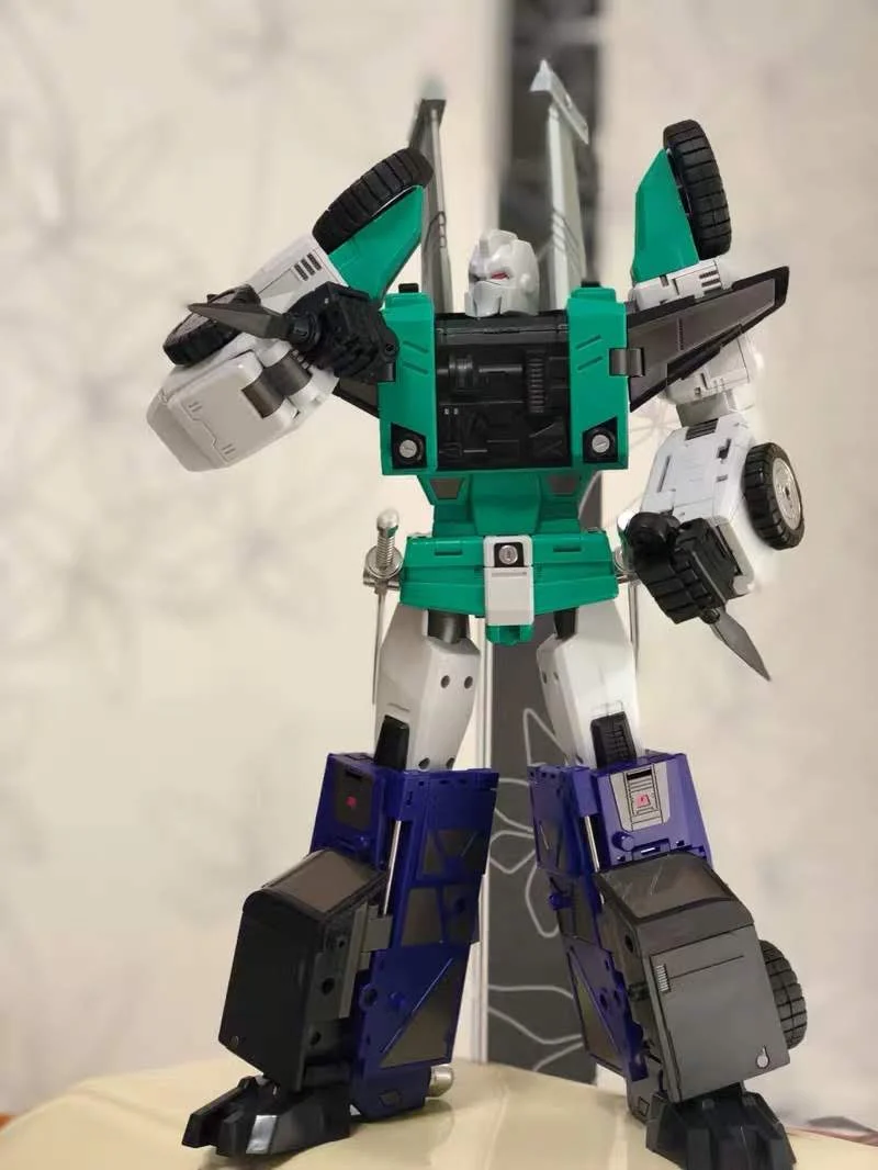 DX9 Toys D10G Hanzo (Sixshot) (G1 Retro Color, Green Chest) 27 cm / 10.5cm 10 DX9 Toys D10G Hanzo (Sixshot) (G1 Retro Color, Green Chest) 27 cm / 10.5cm