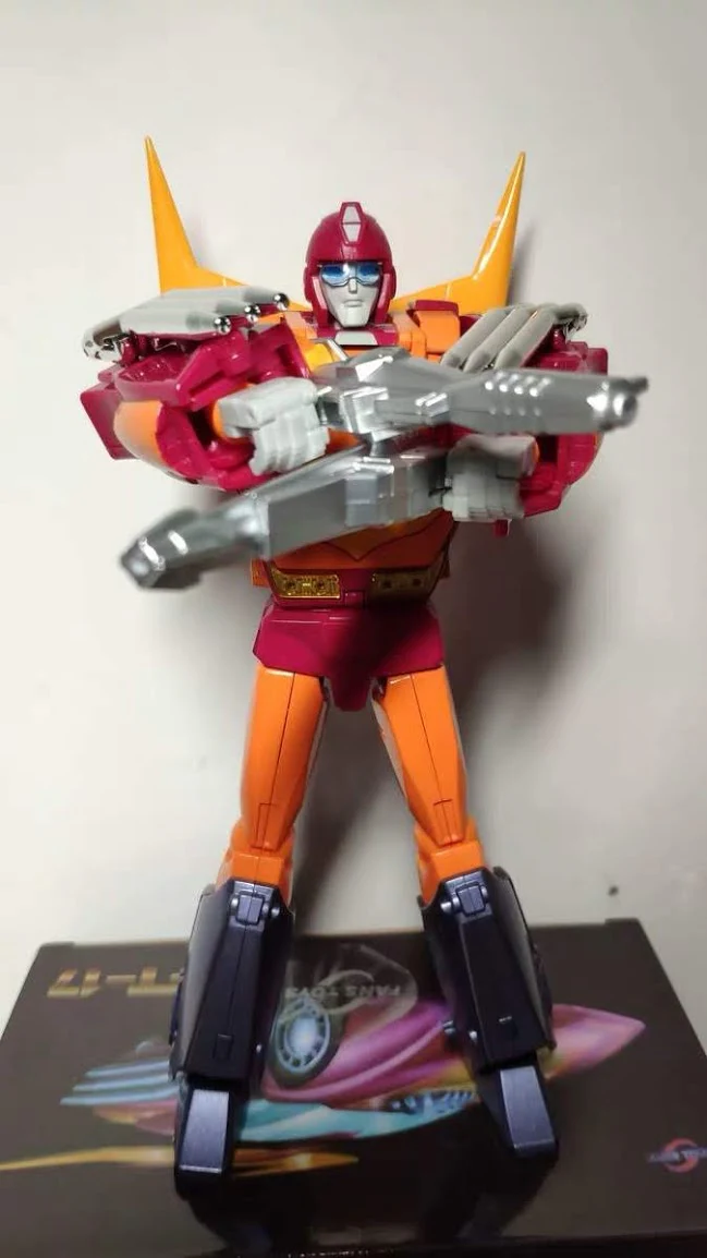 FansToys FT-17 FT17 Hoodlum (Hot Rod, MP size) Reissue Version 19cm / 7.5" 5 FansToys FT-17 FT17 Hoodlum (Hot Rod, MP size) Reissue Version 19cm / 7.5"