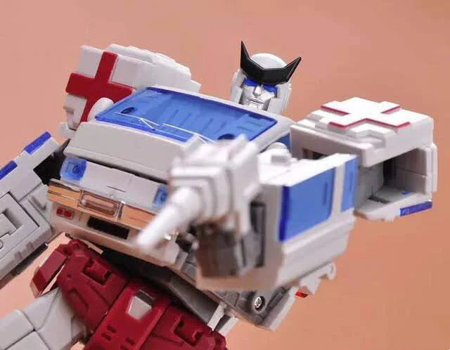 TFC Toys Old Soldiers OS-03 OS03 Medic (Ratchet) 20cm 7 TFC Toys Old Soldiers OS-03 OS03 Medic (Ratchet) 20cm