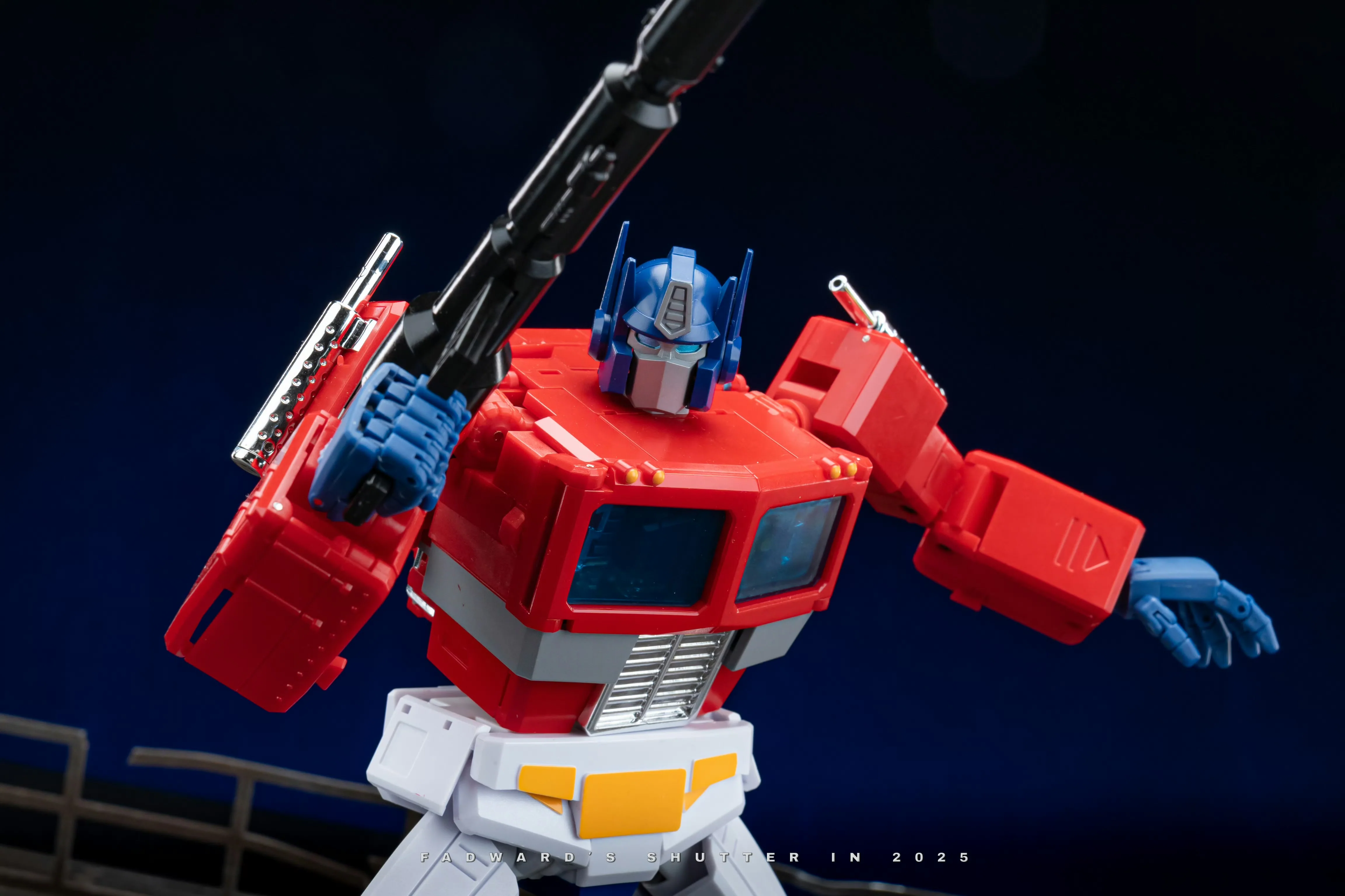Magic Square MS-Toys MS-02Ultra MS02Ultra Light of Peace ( Optimus Prime 2.0 Version) MP Size 2025 Ultra Version 25cm / 9.8" 12 Magic Square MS-Toys MS-02Ultra MS02Ultra Light of Peace ( Optimus Prime 2.0 Version) MP Size 2025 Ultra Version 25cm / 9.8"