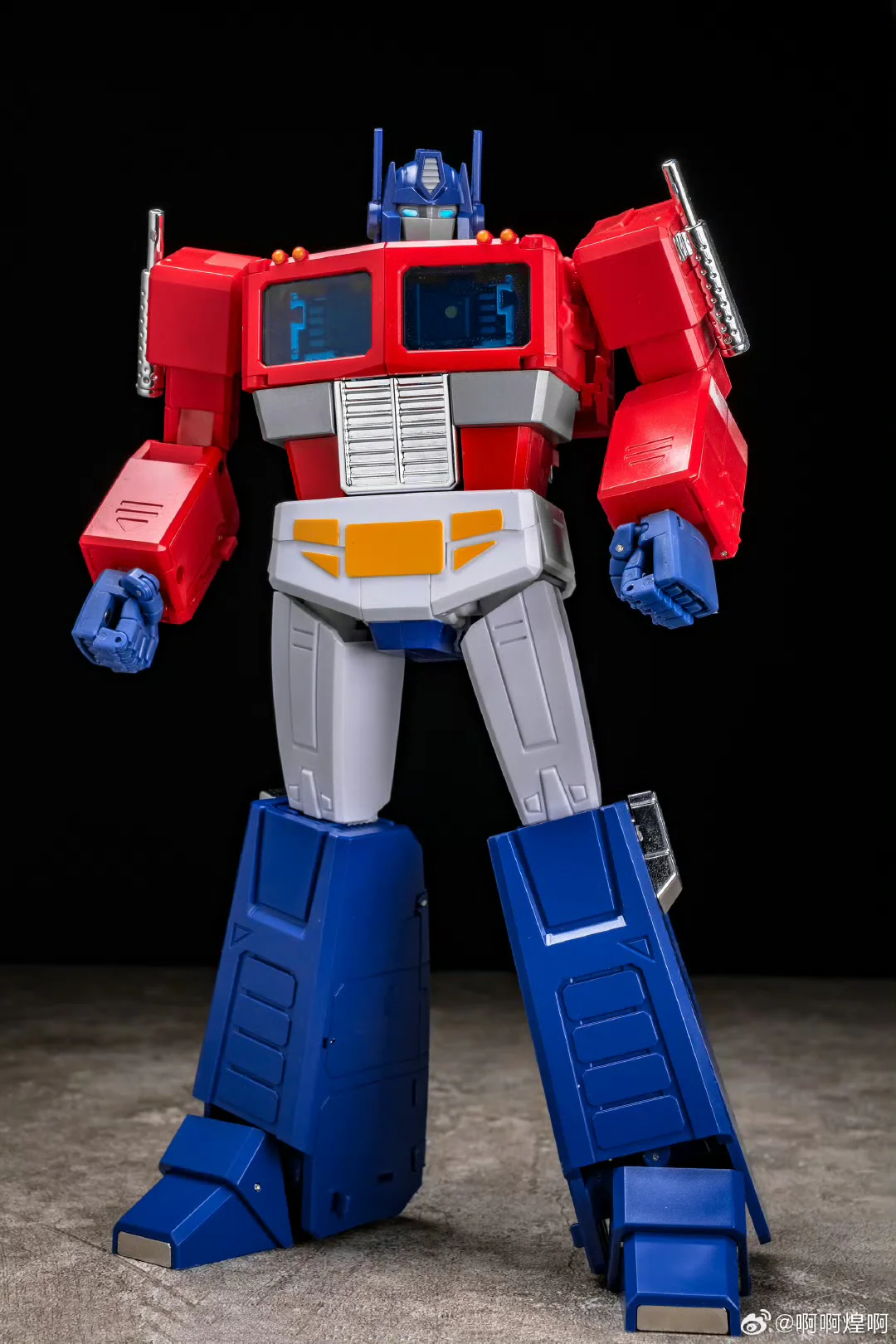 Magic Square MS-Toys MS-02Ultra MS02Ultra Light of Peace ( Optimus Prime 2.0 Version) MP Size 2025 Ultra Version 25cm / 9.8" 15 Magic Square MS-Toys MS-02Ultra MS02Ultra Light of Peace ( Optimus Prime 2.0 Version) MP Size 2025 Ultra Version 25cm / 9.8"
