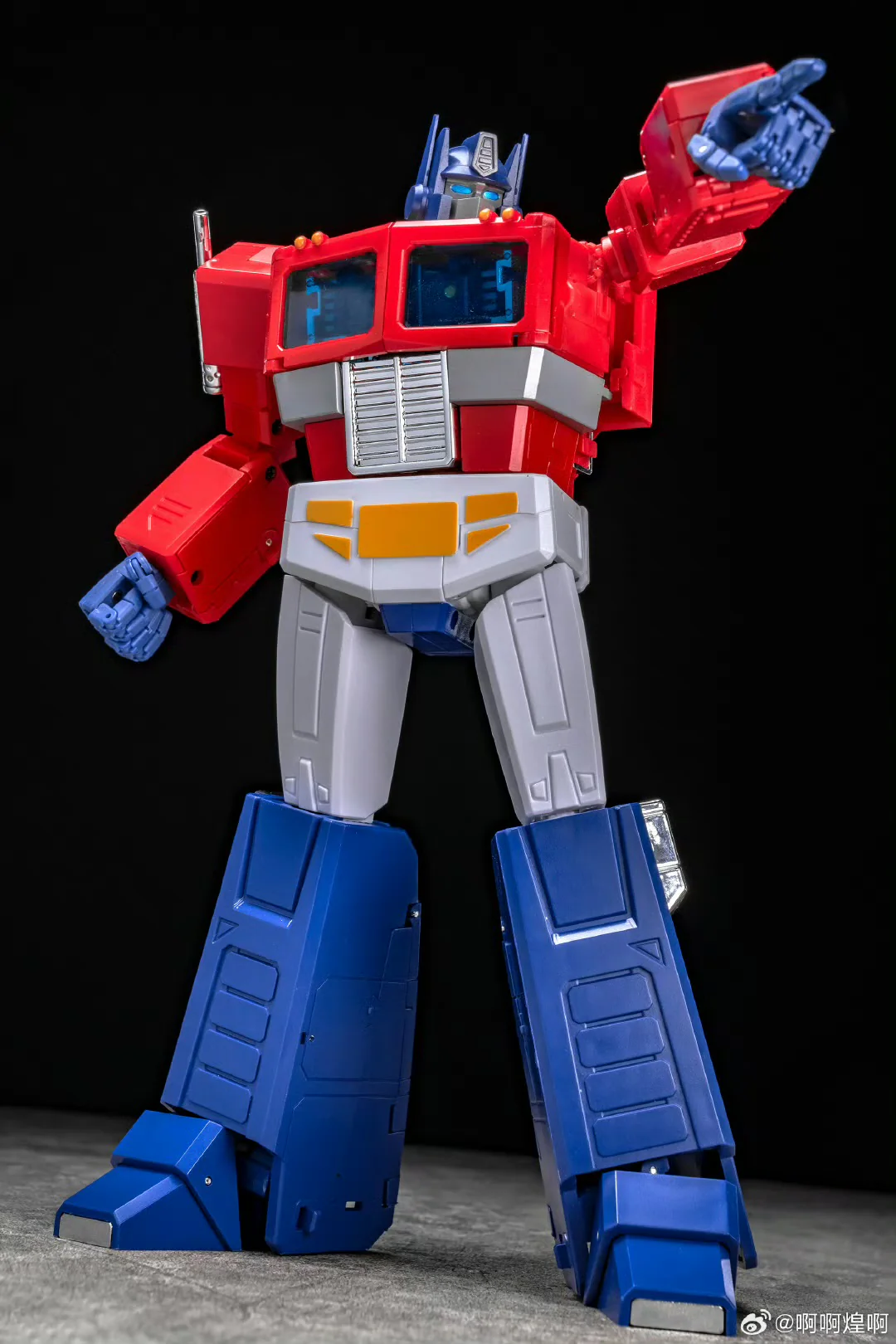 Magic Square MS-Toys MS-02Ultra MS02Ultra Light of Peace ( Optimus Prime 2.0 Version) MP Size 2025 Ultra Version 25cm / 9.8" 16 Magic Square MS-Toys MS-02Ultra MS02Ultra Light of Peace ( Optimus Prime 2.0 Version) MP Size 2025 Ultra Version 25cm / 9.8"