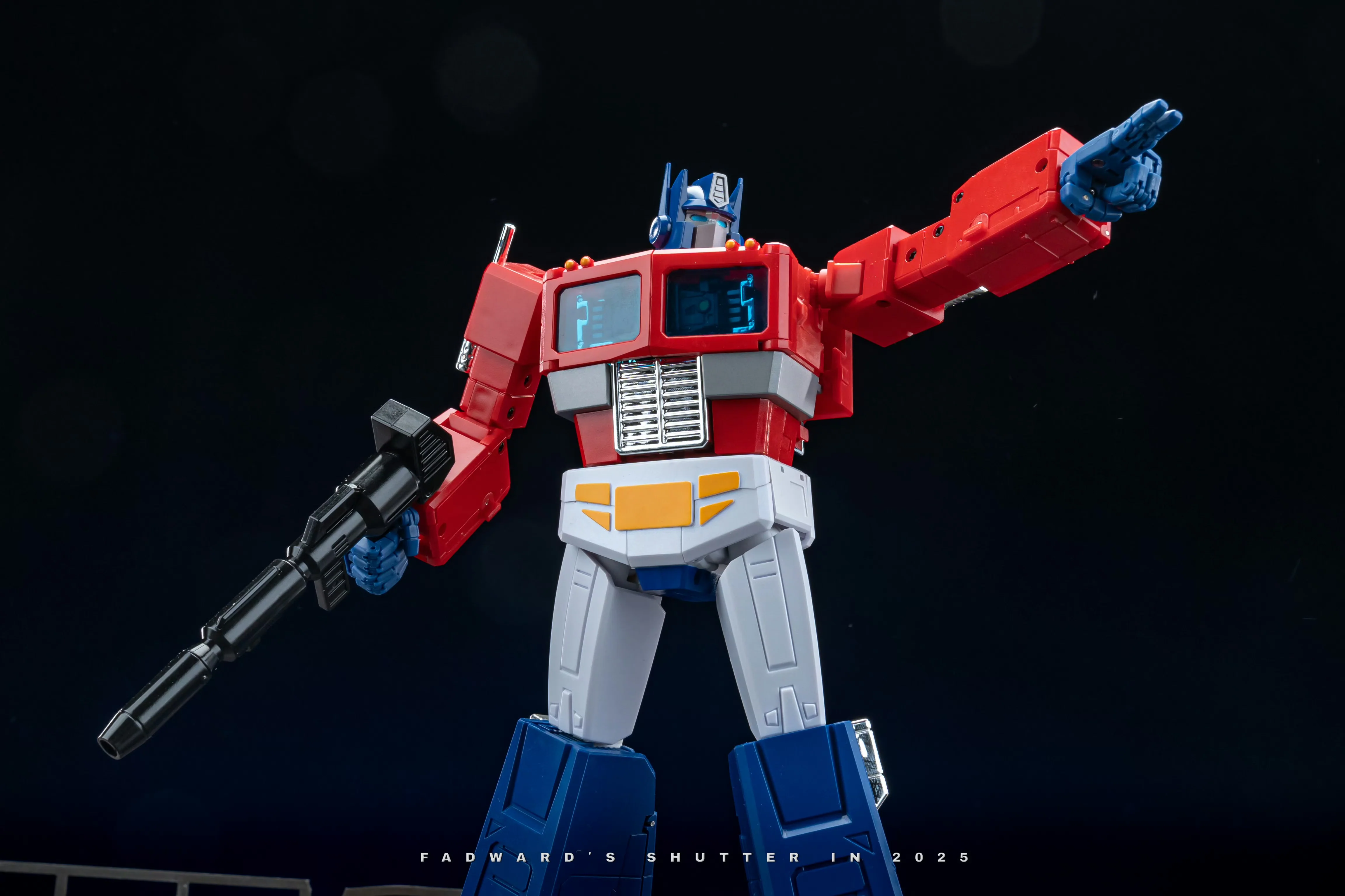 Magic Square MS-Toys MS-02Ultra MS02Ultra Light of Peace ( Optimus Prime 2.0 Version) MP Size 2025 Ultra Version 25cm / 9.8" 6 Magic Square MS-Toys MS-02Ultra MS02Ultra Light of Peace ( Optimus Prime 2.0 Version) MP Size 2025 Ultra Version 25cm / 9.8"