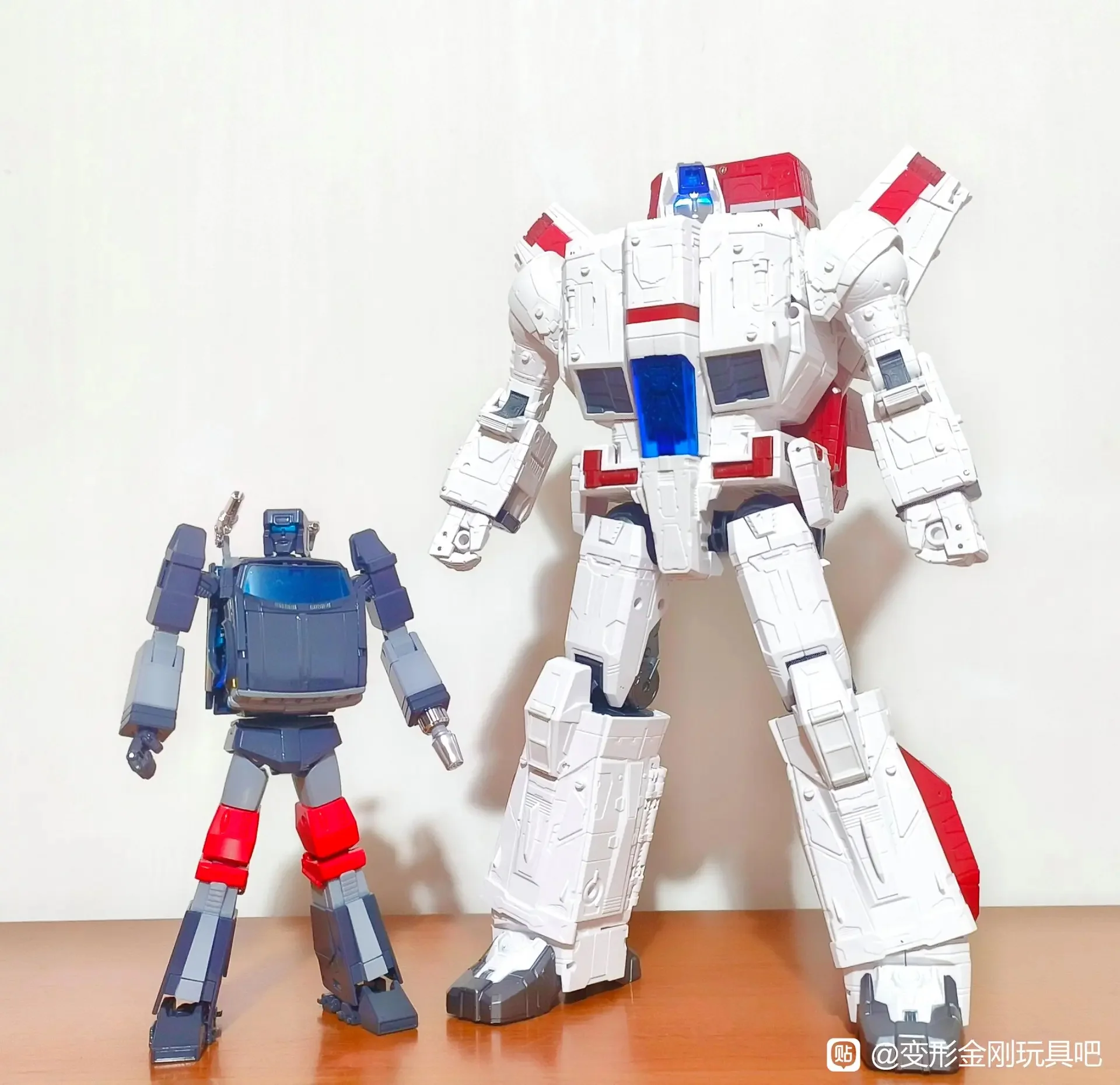 4th party Vincoroor V33-06 Fire of The Sky (Oversized OS KO WFC Siege WFC-S28 Jetfire) 5 4th party Vincoroor V33-06 Fire of The Sky (Oversized OS KO WFC Siege WFC-S28 Jetfire)